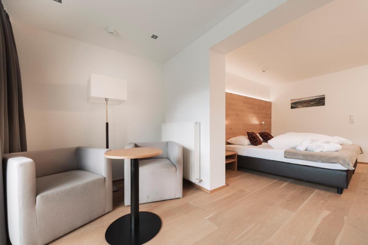 Wellness Aparthotel Panorama Alpin - Ferienwohnungen Jerzens Im Pitztal Luaran gambar
