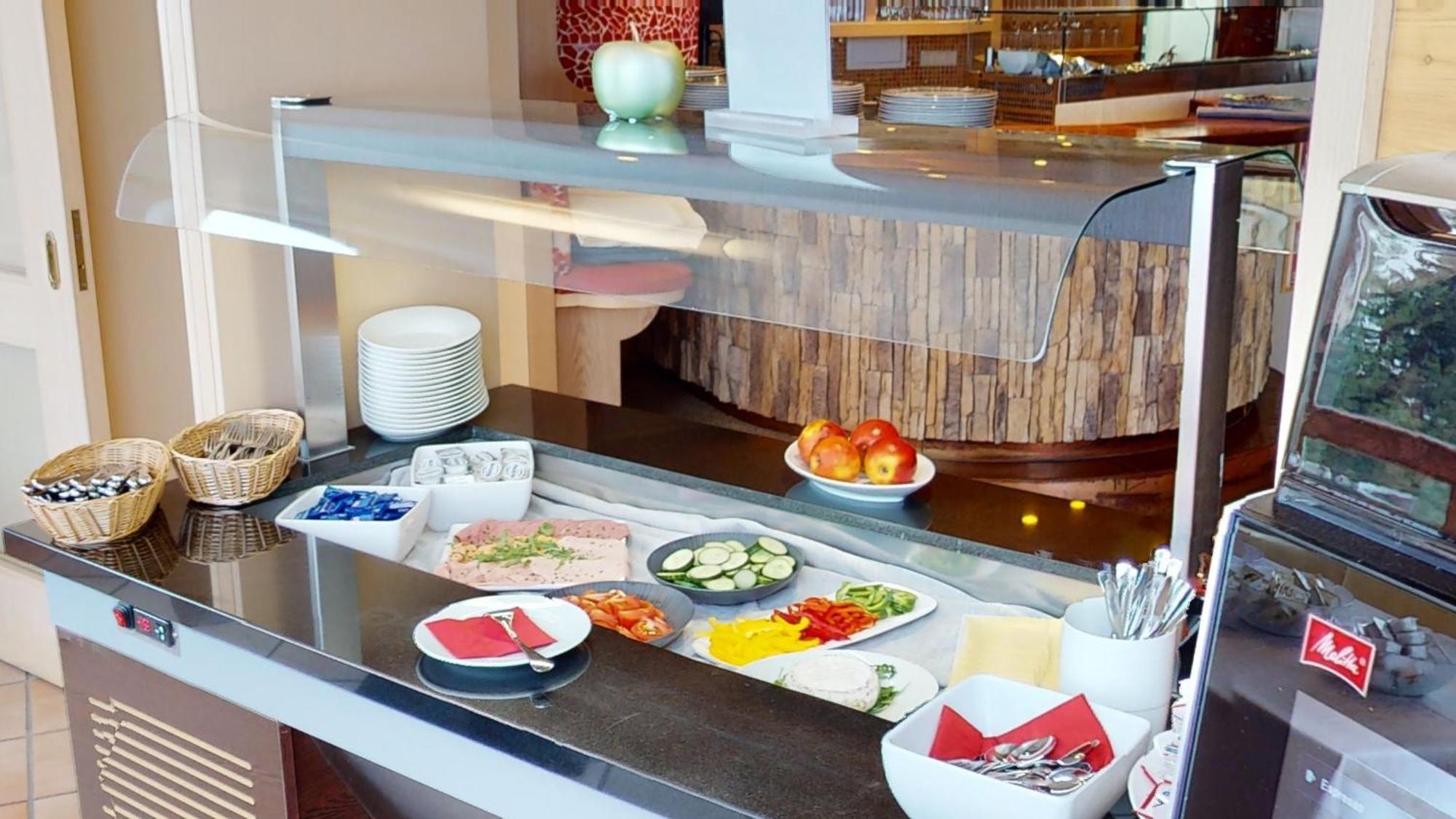Wellness Aparthotel Panorama Alpin - Ferienwohnungen Jerzens Im Pitztal Luaran gambar