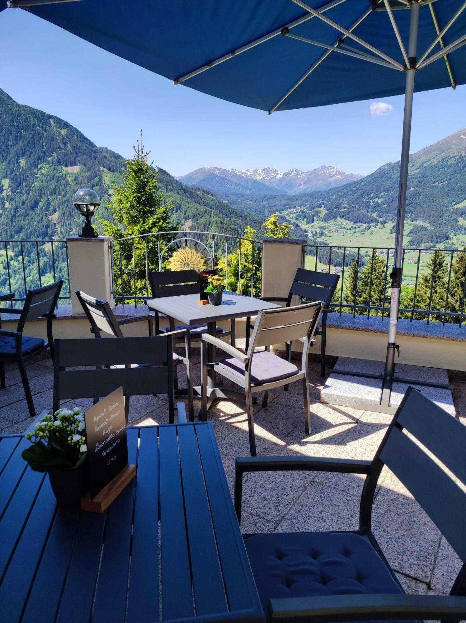 Wellness Aparthotel Panorama Alpin - Ferienwohnungen Jerzens Im Pitztal Luaran gambar
