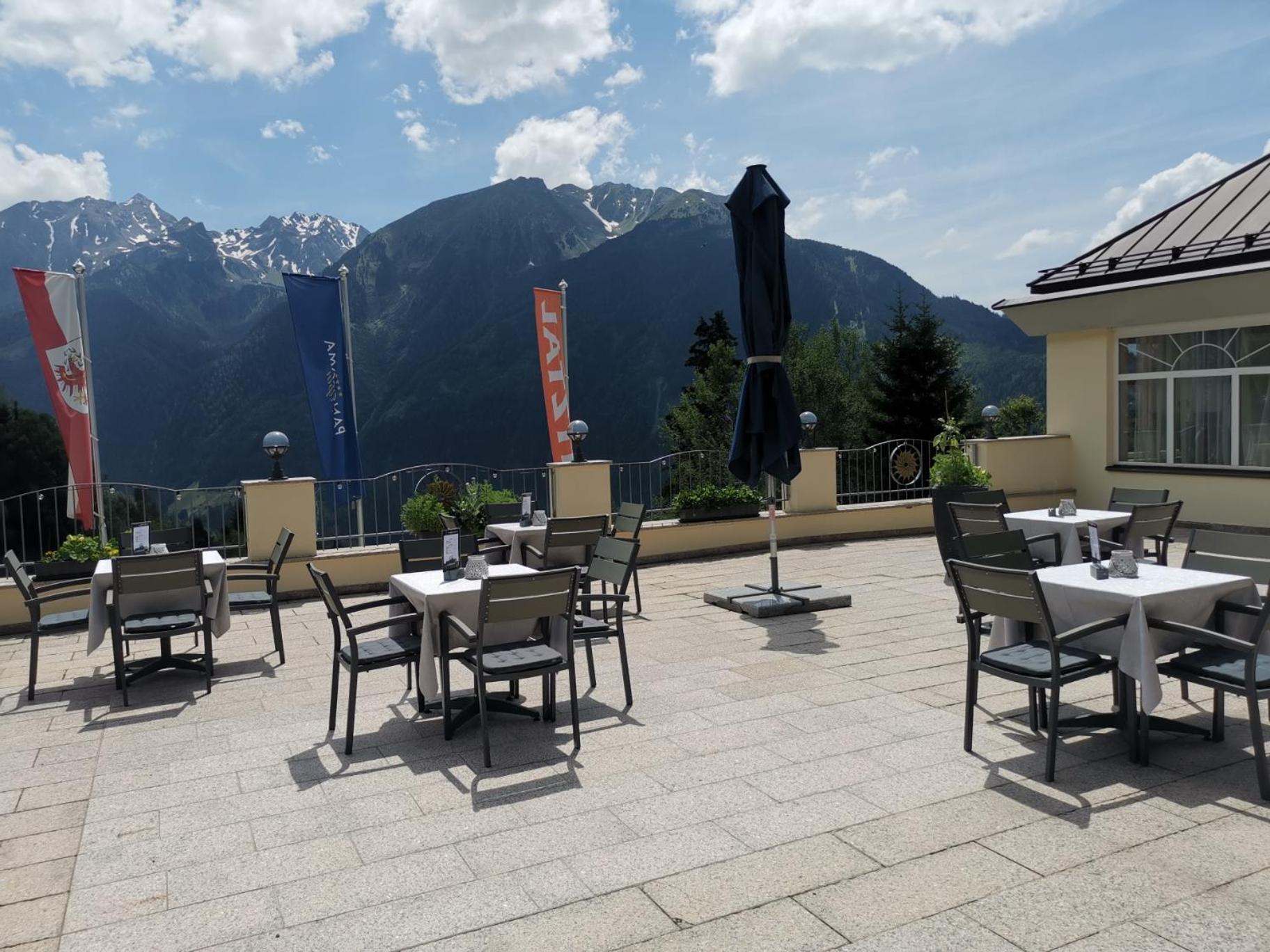 Wellness Aparthotel Panorama Alpin - Ferienwohnungen Jerzens Im Pitztal Luaran gambar