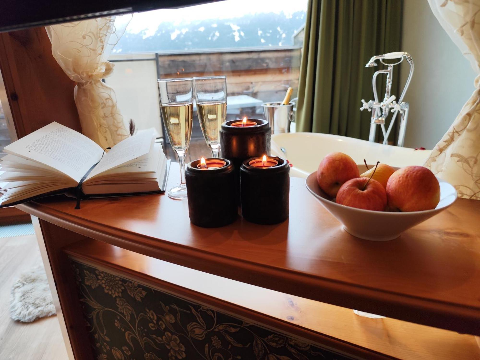 Wellness Aparthotel Panorama Alpin - Ferienwohnungen Jerzens Im Pitztal Luaran gambar