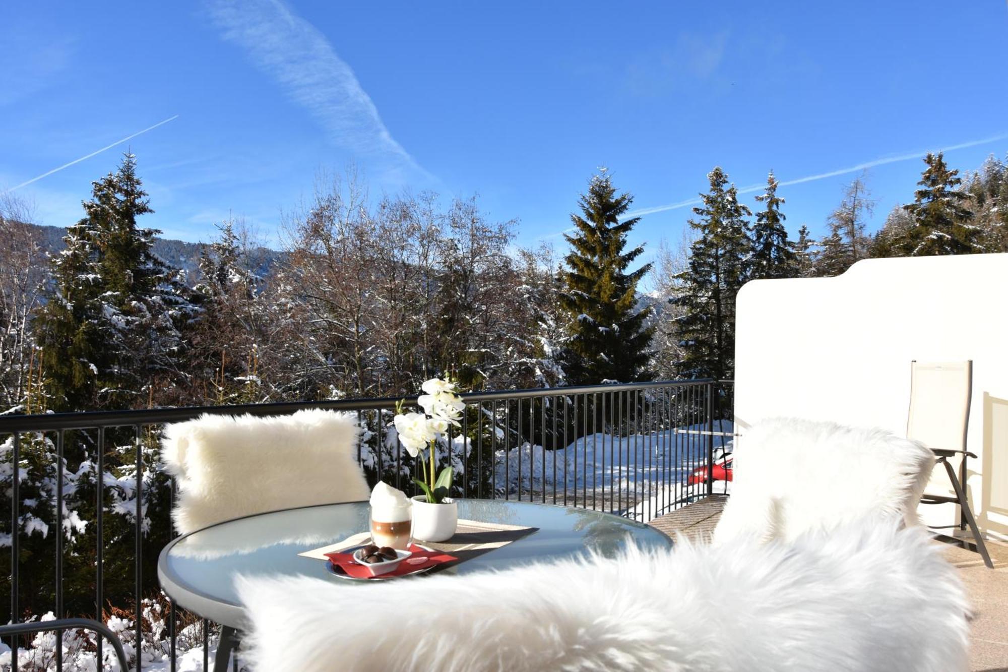 Wellness Aparthotel Panorama Alpin - Ferienwohnungen Jerzens Im Pitztal Luaran gambar